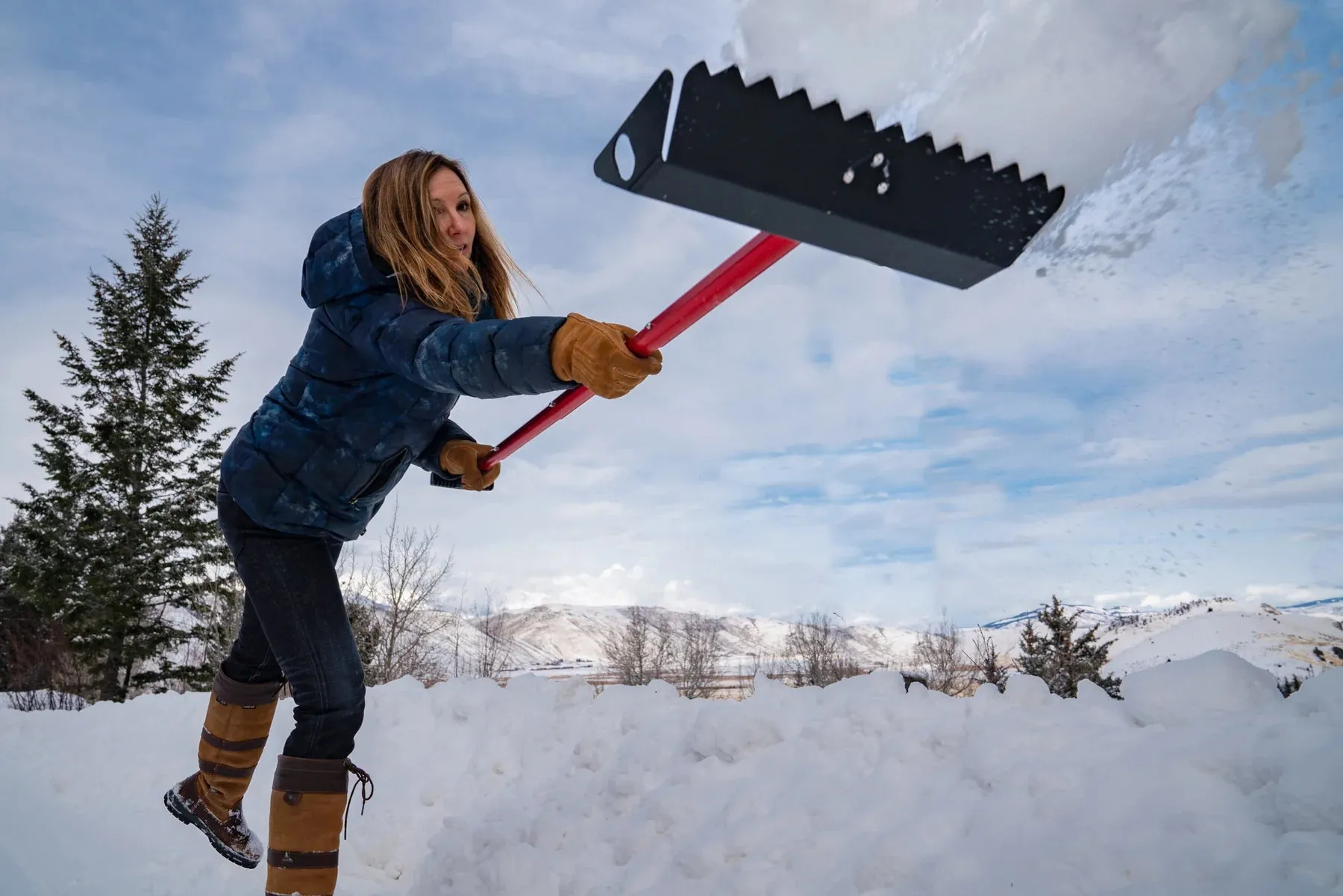 DMOS Stealth Shovel - Black Anodized and Red Handle