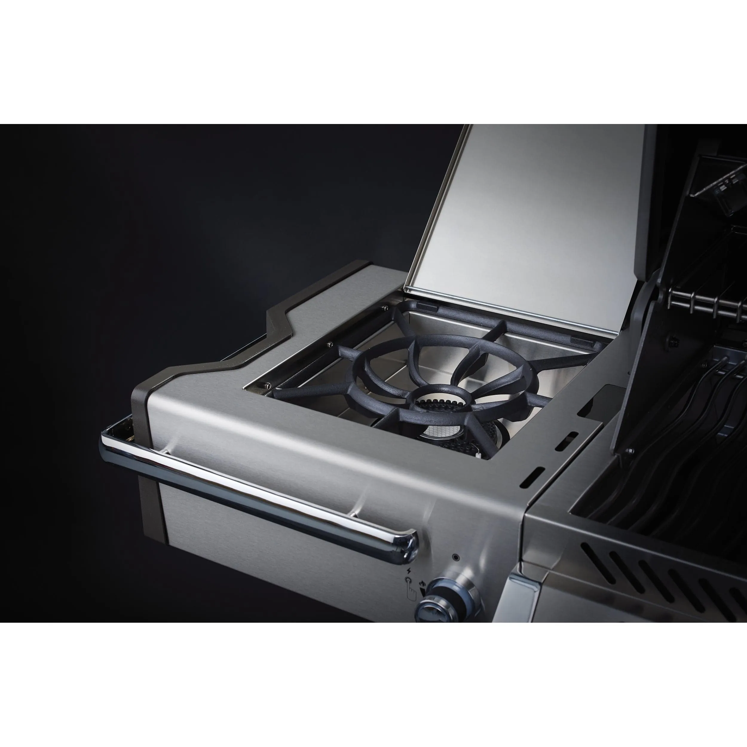 Napoleon | Prestige PRO 825 RSBI With Power Side Burner, Infrared Rear & Bottom Burners