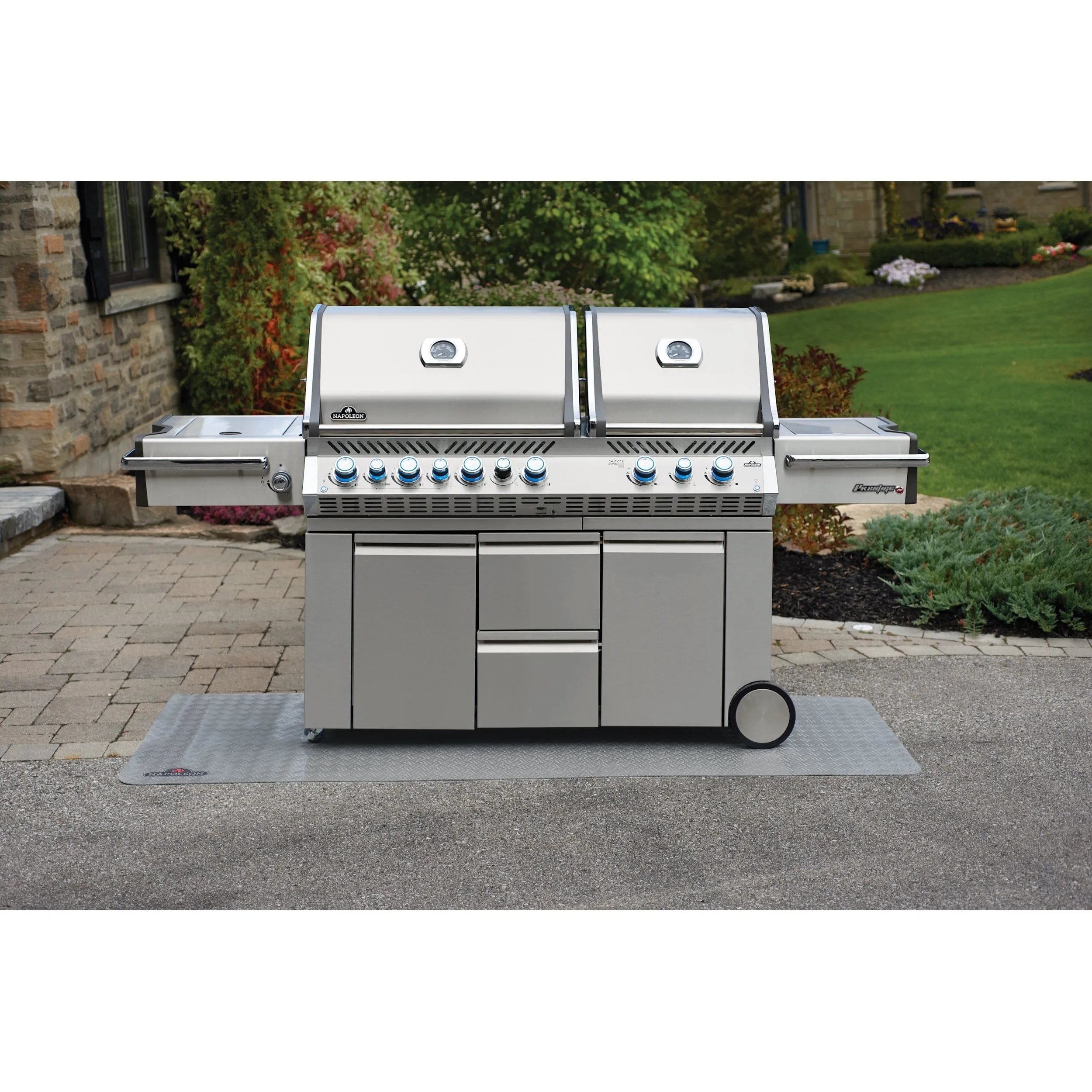 Napoleon | Prestige PRO 825 RSBI With Power Side Burner, Infrared Rear & Bottom Burners